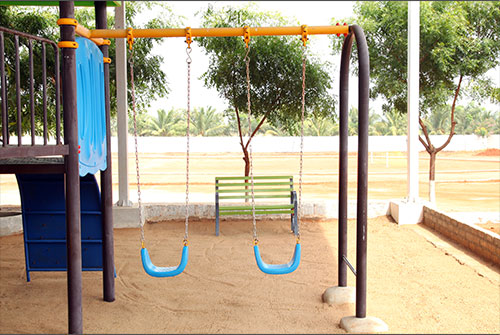 Swings & Play